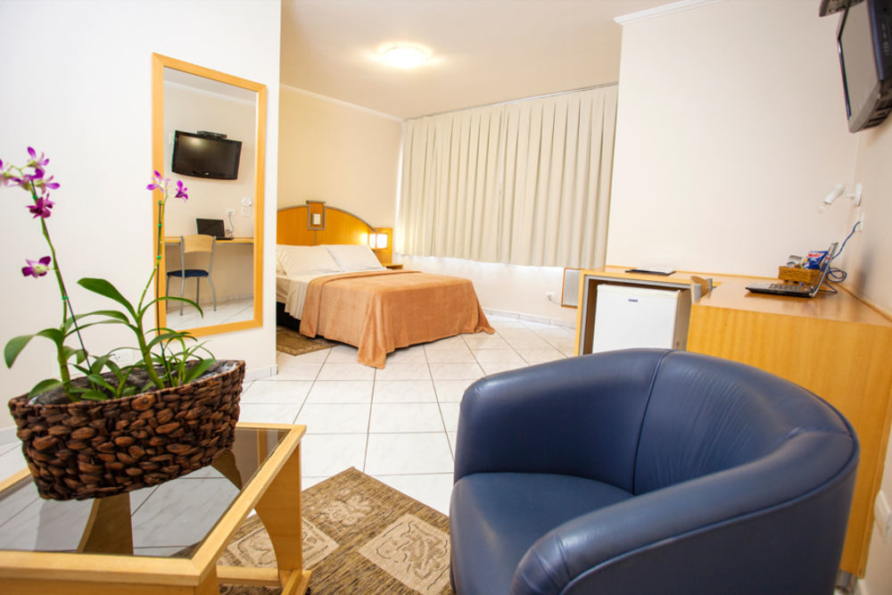 Estoril Hotel 3*