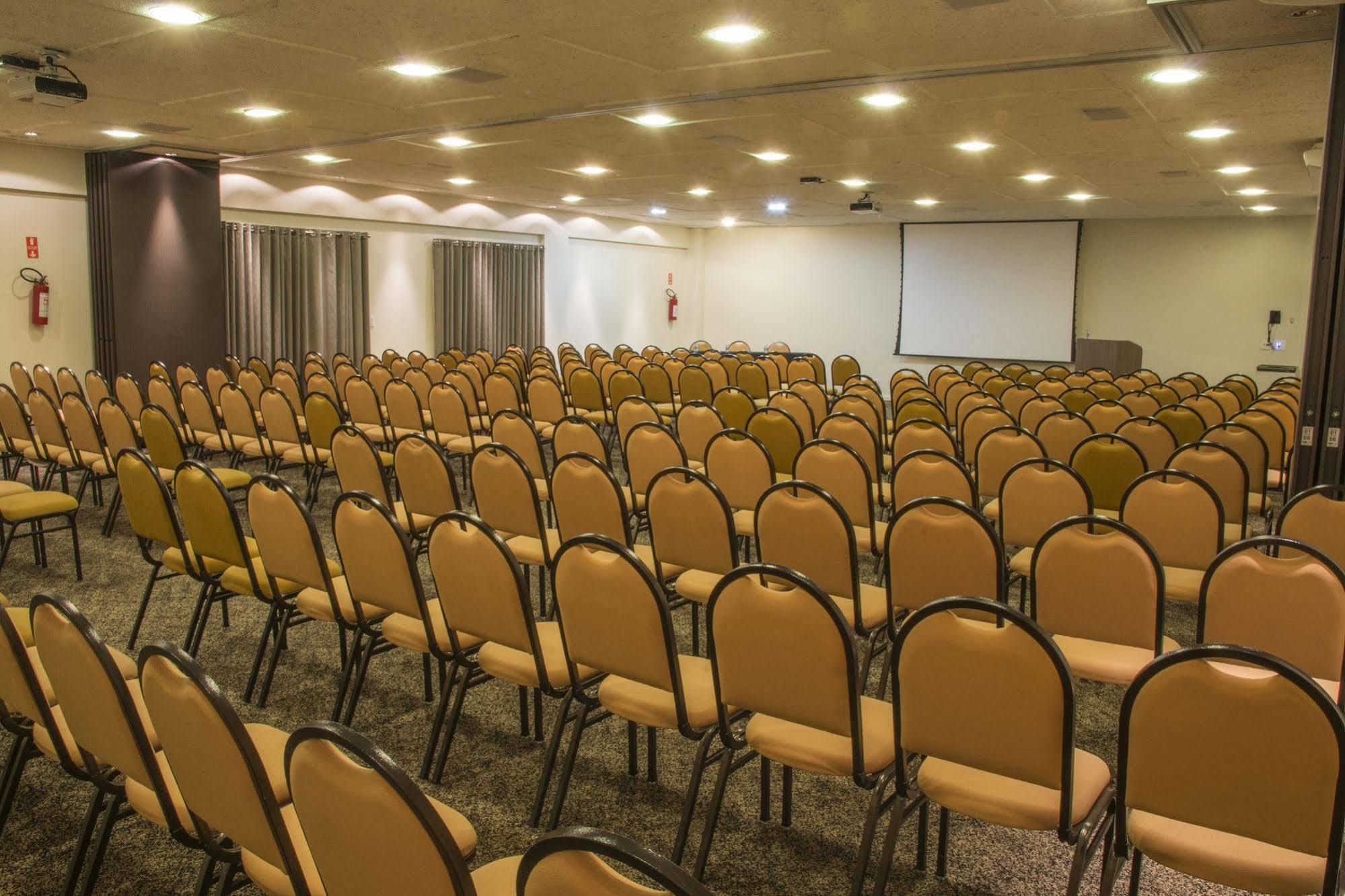 Estoril 3*